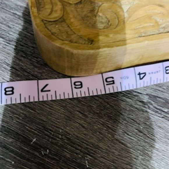 Decortive Wooden Letter J - Picture 8 of 11